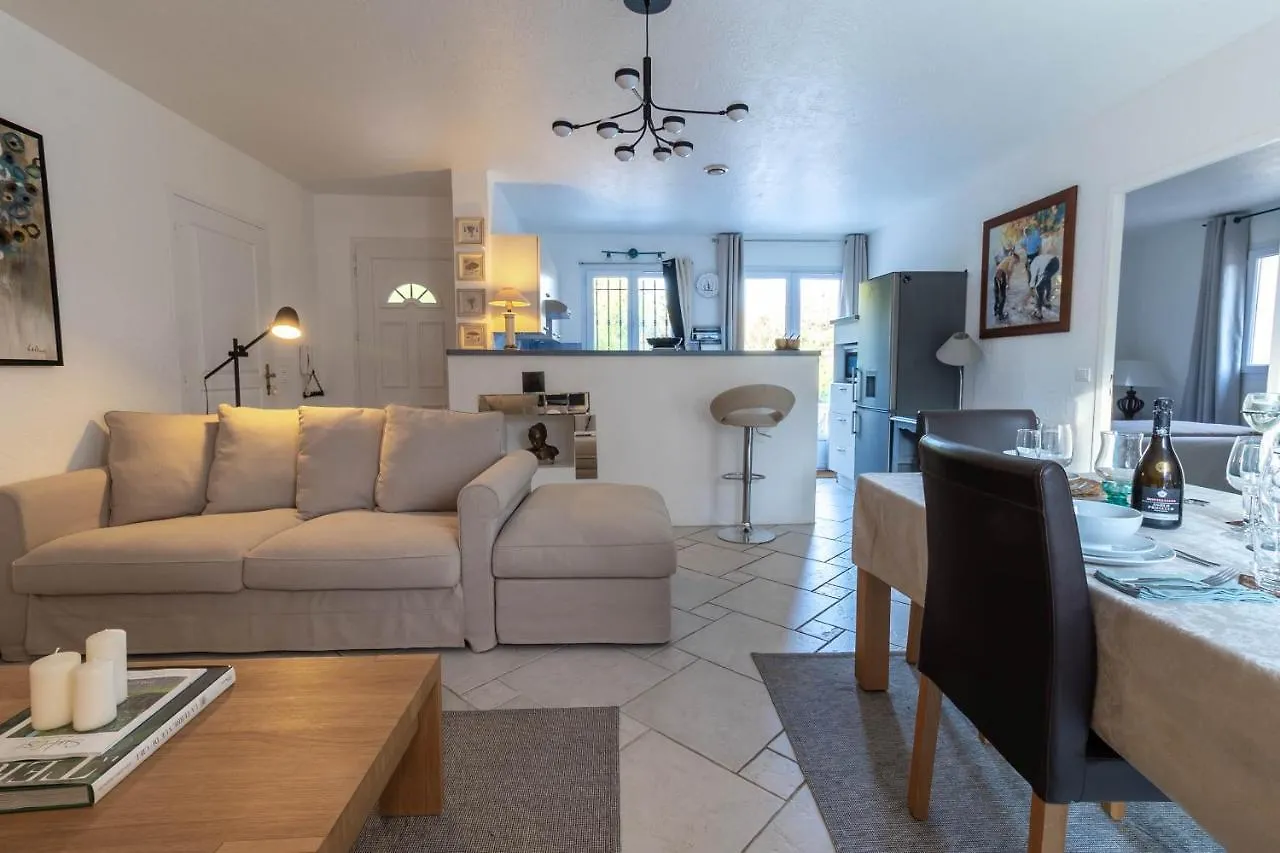 Villa climatisée, piscine privée chauffée, Fitness proche Cannes, Fréjus, St Raphael, Grasse Montauroux