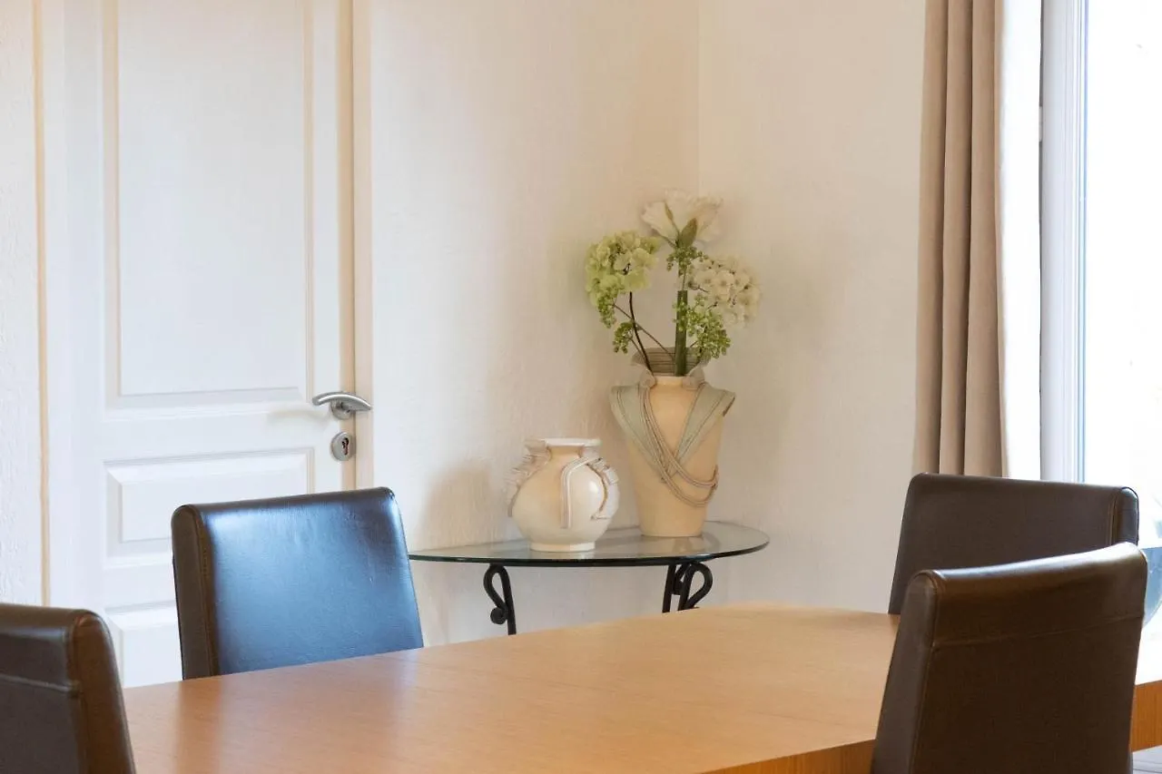 Villa climatisée, piscine privée chauffée, Fitness proche Cannes, Fréjus, St Raphael, Grasse Montauroux France